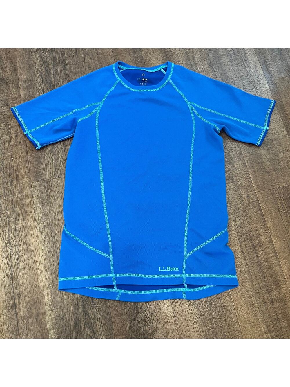 LL Bean Men’s Mid weight Short Sleeve Base Layer. Blue. Size Small